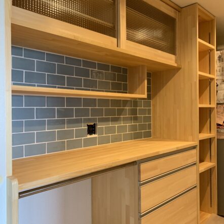 大工が作る手作り家具 食器棚 ﾊﾟﾝﾄﾘｰ 松戸市のタケワキ住宅建設
